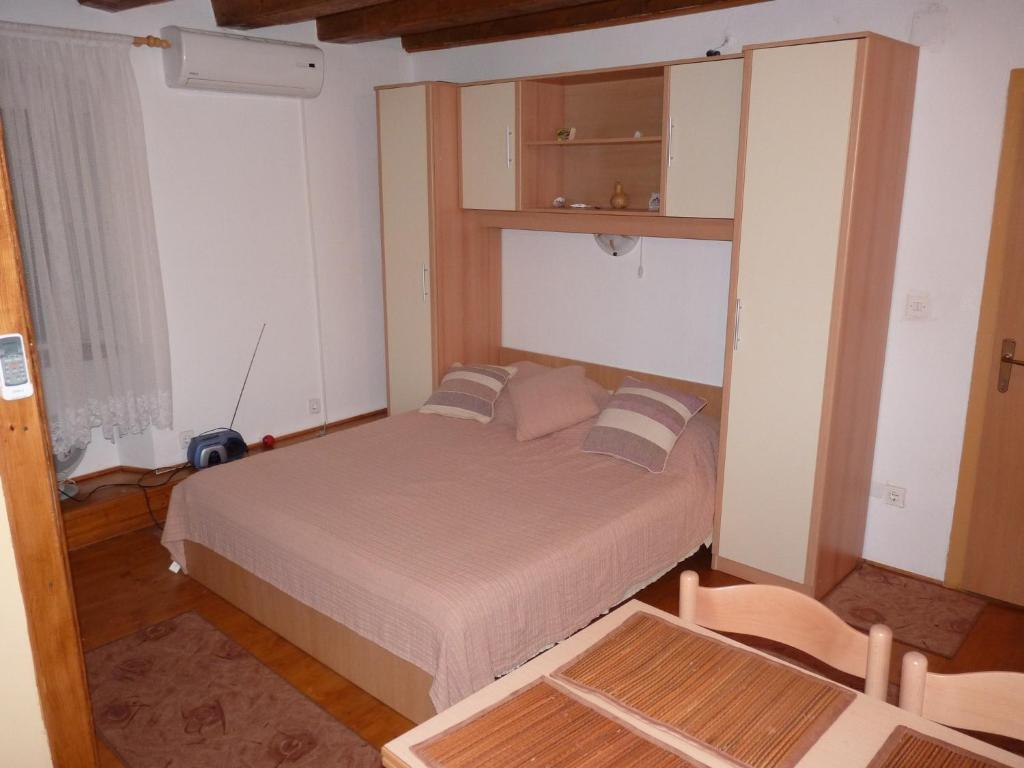Apartments Kairos Trogir Habitación foto